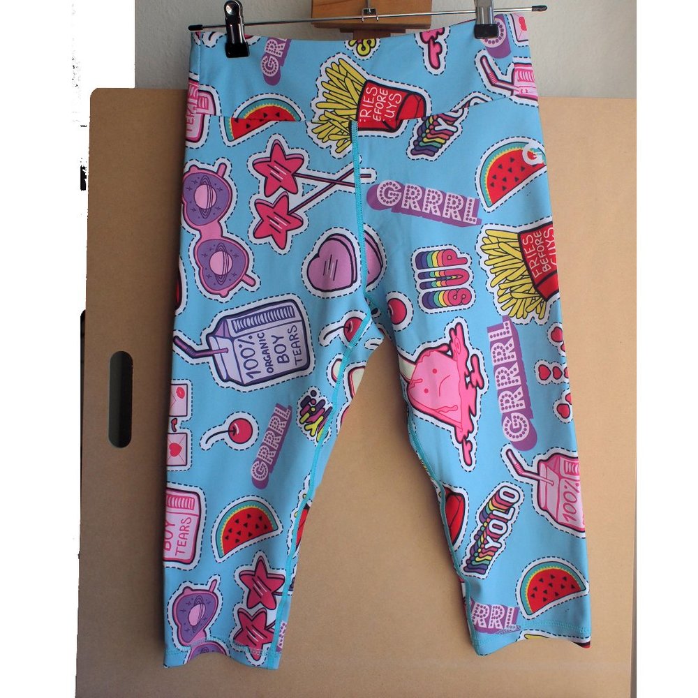 GRRRL capri leggings NWOT